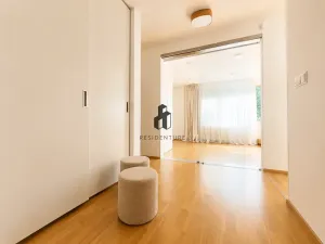 Pronájem bytu 3+kk, Praha - Žižkov, Jeseniova, 87 m2