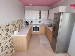 Prodej bytu 3+1, Vysoká - Střednice, 65 m2