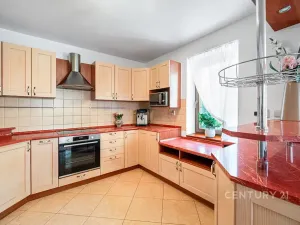 Prodej rodinného domu, Benešov, 185 m2