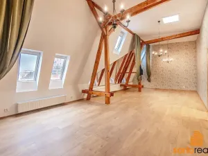 Prodej atypického bytu, Ústí nad Labem, Pasteurova, 77 m2