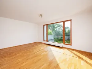 Prodej bytu 1+kk, Černošice, Mokropeská, 40 m2