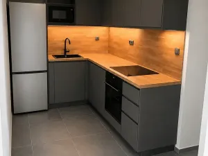 Pronájem bytu 3+1, Praha - Horní Počernice, Komárovská, 63 m2