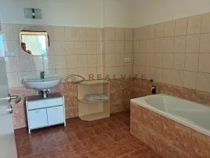 Pronájem bytu 3+1, České Budějovice, V Oblouku, 80 m2