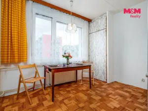 Prodej bytu 2+1, Hostinné, Sídliště, 68 m2