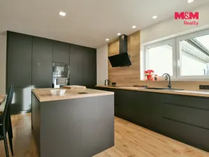 Prodej rodinného domu, Valy, Pod Lesem, 114 m2