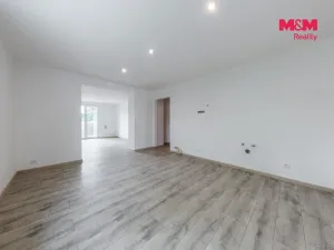 Prodej bytu 2+1, Horní Slavkov, Poštovní, 54 m2