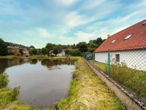 Prodej rodinného domu, Čmelíny, 450 m2