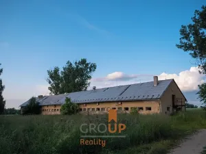 Prodej zemědělského objektu, Banín, 1575 m2