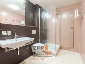 Prodej ubytování, Lysice, nám. Osvobození, 1400 m2