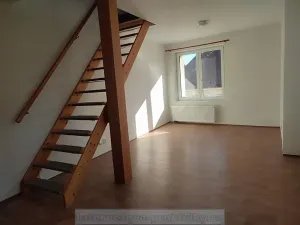 Pronájem bytu 2+kk, Praha - Vysočany, 57 m2