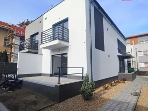 Pronájem bytu 3+kk, Hradec Králové - Pouchov, Malá, 65 m2