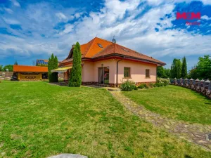 Prodej rodinného domu, Horoměřice, Akátová, 393 m2