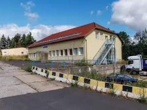Prodej výrobních prostor, Dubí, Horská, 3047 m2