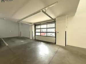 Pronájem obchodního prostoru, Praha - Čakovice, Cukrovarská, 468 m2