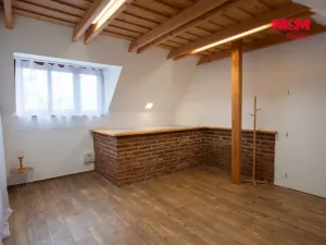 Pronájem obchodního prostoru, Hradec Králové - Kukleny, Pražská třída, 23 m2