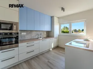 Prodej bytu 3+kk, Hradec Králové, Meruňková, 86 m2