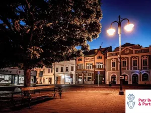 Prodej obchodního prostoru, Rakovník, Husovo náměstí, 1100 m2