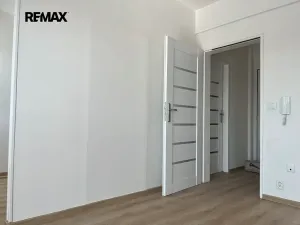 Prodej bytu 2+kk, Kladno, Vojtěcha Lanny, 36 m2