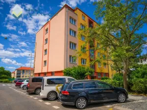 Pronájem bytu 2+kk, Praha - Strašnice, Věšínova, 35 m2