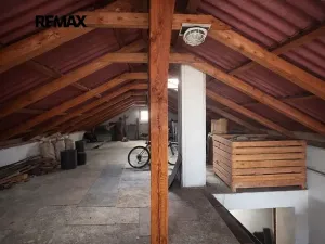 Prodej rodinného domu, Kozojedy, 240 m2