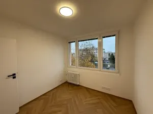 Pronájem bytu 4+kk, Praha, Novodvorská, 47 m2