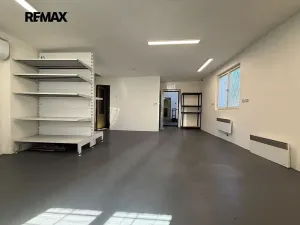 Pronájem obchodního prostoru, Horní Bříza, Sídlištní, 37 m2