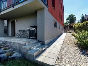 Prodej vícegeneračního domu, Praha - Štěrboholy, Pod areálem, 333 m2