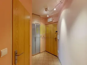 Pronájem bytu 2+kk, Olomouc, Topolová, 57 m2
