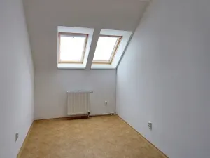 Pronájem bytu 2+1, Králíky, V Bytovkách, 42 m2