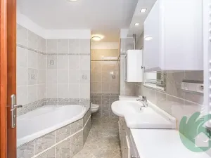 Pronájem bytu 3+kk, Neratovice, 28. října, 74 m2
