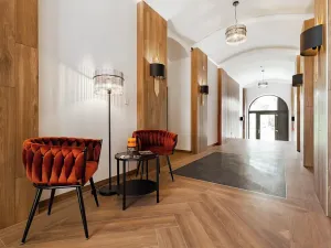 Prodej bytu 2+kk, Horní Planá, Náměstí, 47 m2