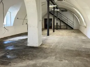 Pronájem skladu, Hajany, 450 m2