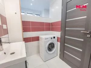 Pronájem obchodního prostoru, Kladno - Švermov, Svojsíkova, 45 m2