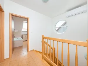 Pronájem rodinného domu, Pardubice - Svítkov, Laty Brandisové, 146 m2