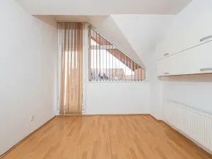 Pronájem rodinného domu, Pardubice - Svítkov, Laty Brandisové, 146 m2