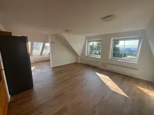 Pronájem bytu 3+kk, Praha - Kobylisy, Klíčanská, 93 m2