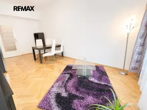 Pronájem bytu 2+kk, Praha - Vršovice, Vršovická, 51 m2