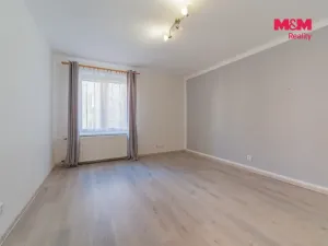Prodej bytu 2+1, Cheb, Jakubská, 48 m2