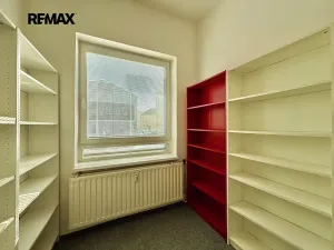 Pronájem kanceláře, Plzeň, Jedlová, 400 m2