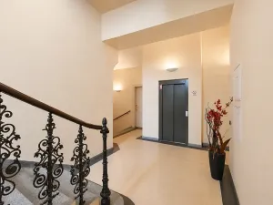 Pronájem bytu 2+kk, Praha - Nové Město, Hálkova, 49 m2