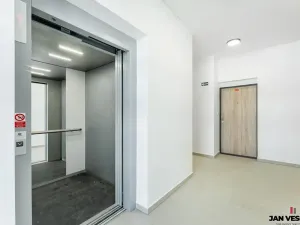 Prodej bytu 1+kk, Plzeň, Železná, 34 m2