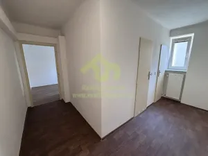 Pronájem bytu 2+1, Rokycany, Družstevní, 56 m2