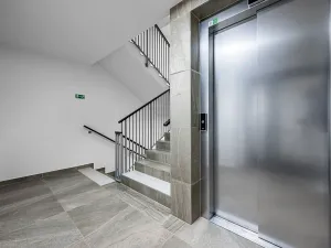 Pronájem bytu 1+kk, Praha - Libeň, Vojenova, 36 m2
