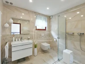 Pronájem rodinného domu, Praha - Čimice, Na průhonu, 310 m2
