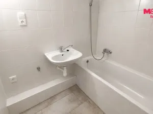 Pronájem bytu 2+kk, Český Těšín, Dukelská, 54 m2