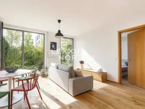 Pronájem bytu 2+kk, Praha - Prosek, Valečovská, 56 m2