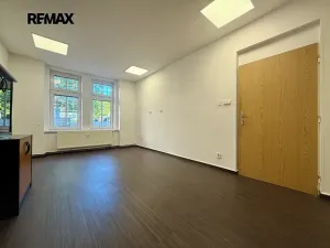 Pronájem kanceláře, Plzeň, Radobyčická, 73 m2