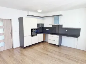 Pronájem bytu 3+kk, Hradec Králové, Chelčického, 95 m2