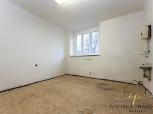 Prodej bytu 3+kk, Praha - Hloubětín, V chaloupkách, 58 m2