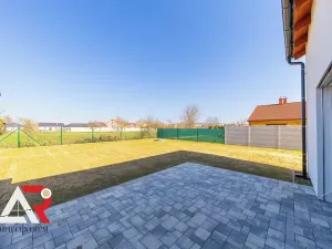 Prodej rodinného domu, Žabčice, 142 m2